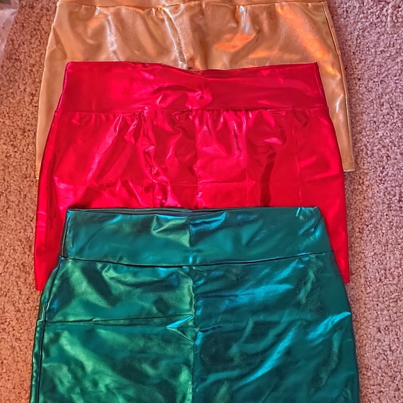 SAKKAS WOMEN'S SHINY METALLIC-LIQUID MINI SKIRT - Picture 3 of 3